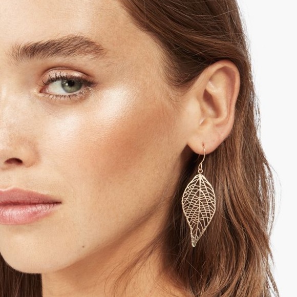 Golden feather drop earrings. New - Picture 3 of 4